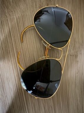 Ray-Ban Gold Sunglasses and Tan/Brown  Case